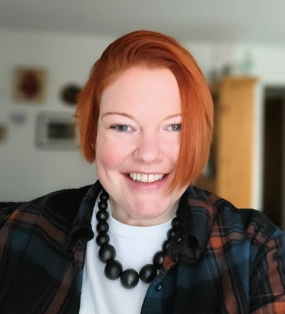 Helen Boyle Headshot 2.jpg